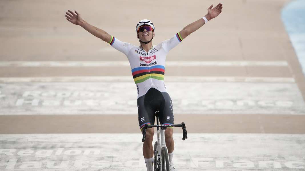 Paris-Roubaix 2024: TOUR blickt hinter die Kulissen - Highlights im Blog