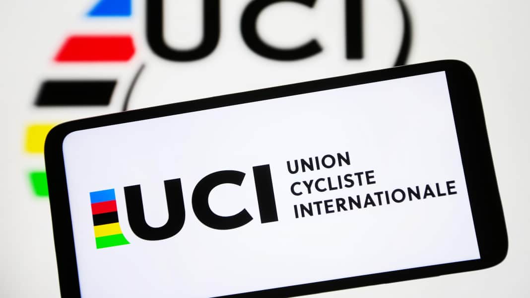 UCI decides rule change: More teams in Grand Tours