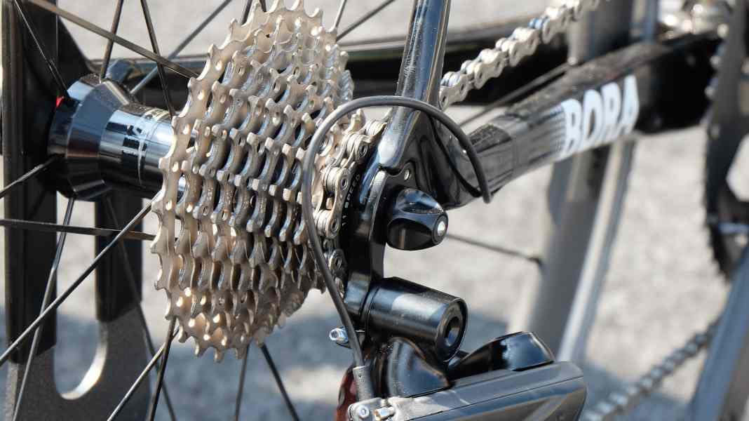 Eurobike innovations: FSA presents electronic road bike groupset K-Force WE