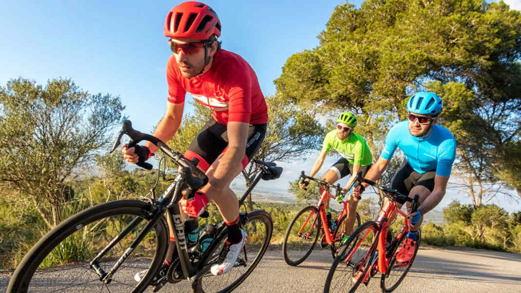 Video-Tutorial: Fahrtechnik für Rennrad-Anfänger - Bike Handling Basics