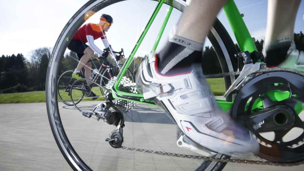 Test 2014: 6 Rennräder mit Campagnolo Athena und SRAM Force