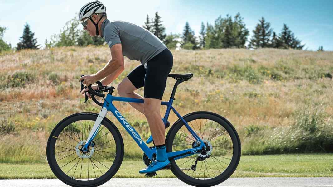 So testet TOUR: Rennräder mit E-Antrieb