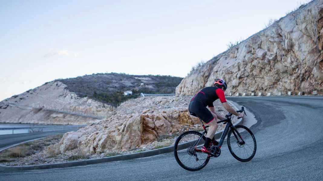 E-Rennräder: Antriebe - Die Antriebe von E-Rennrädern im Vergleich