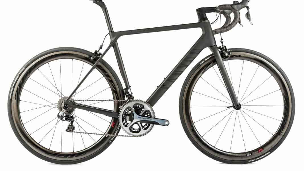Test 2016 Allrounder: Canyon Ultimate CF SLX 9.0 Aero - Canyon Ultimate CF SLX 9.0 Aero im Test