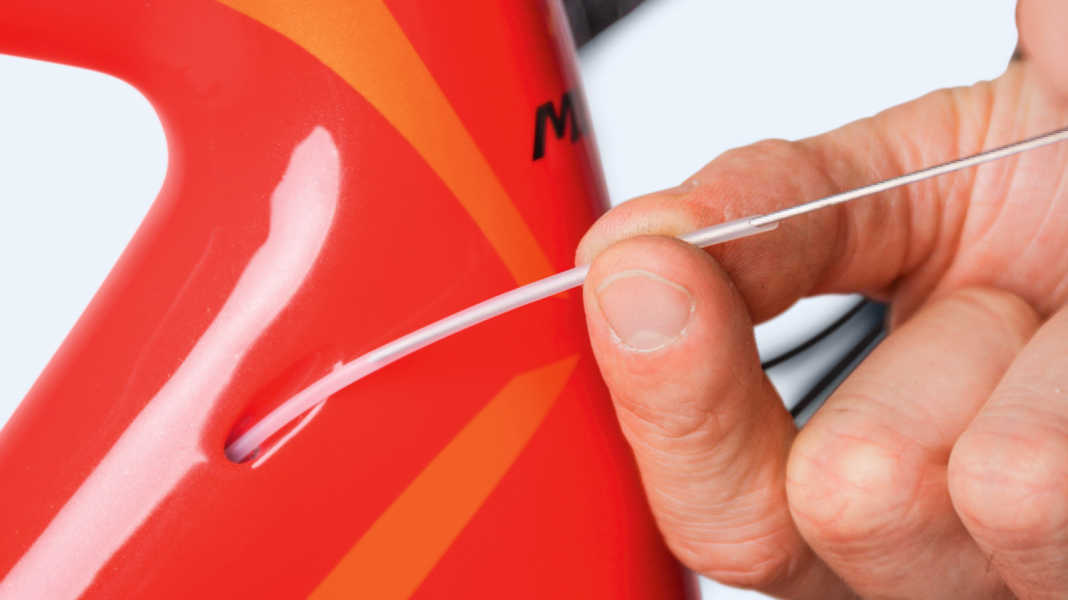 Rennrad-Werkstatt: Bowdenzüge verlegen - So verlegen Sie Bowdenzüge richtig