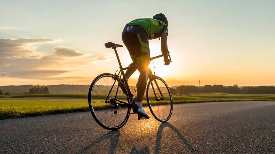 Expert tip on road bike training - Mountain training in the flatlands? Is that even possible?