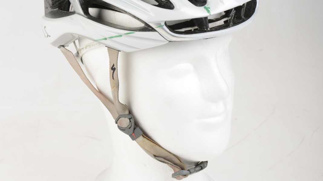 Helmtest TOUR 12/2017 - Immer noch Ersatzteile für Specialized S-Works Radhelm