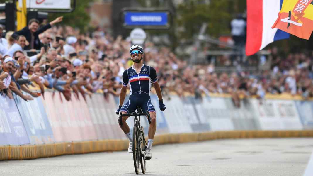 Championnats du monde de cyclisme : Alaphilippe au départ malgré sa chute sur la Vuelta