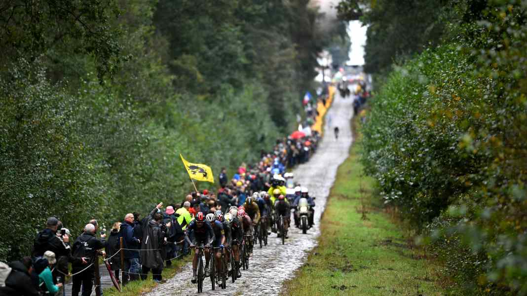 Paris-Roubaix 2022: Through the hell of the north