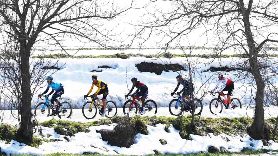 Kalte Füße beim Rennradfahren?: TOUR gibt Tipps zum Warmhalten