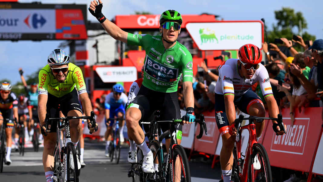 Un doublé ! Bennett remporte sa deuxième victoire sur la 3ème étape de la Vuelta