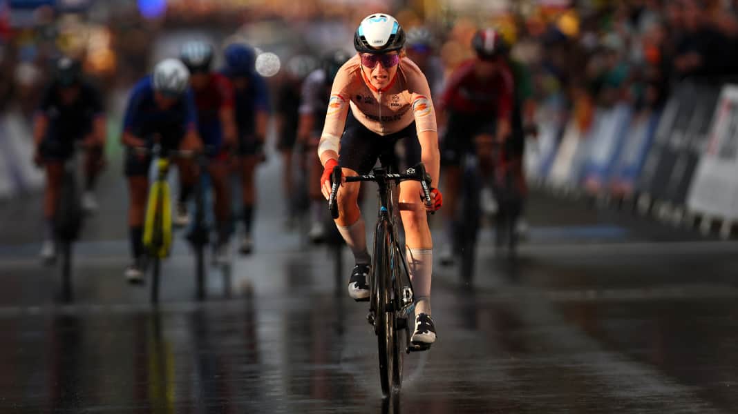 Championnats du monde de cyclisme : Van Vleuten s'impose avec un coude cassé - Lippert quatrième