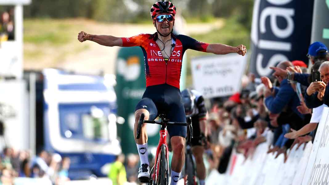 Tour de l'Algarve 2023 : Pidcock triomphe sur l'Alto do Malhao