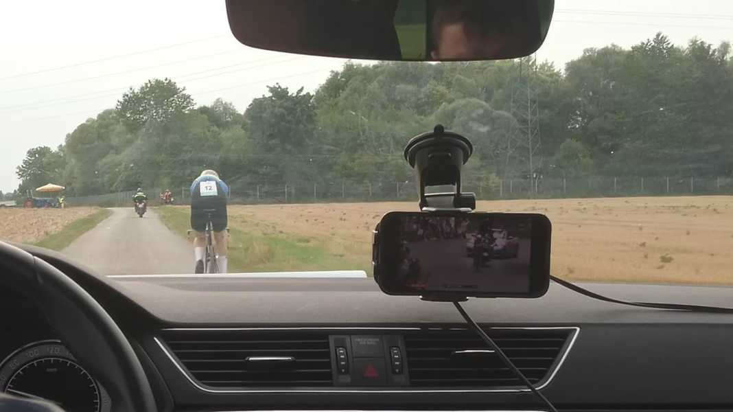 TOUR war dabei: Zeitfahren im Teamwagen bei den European Championships