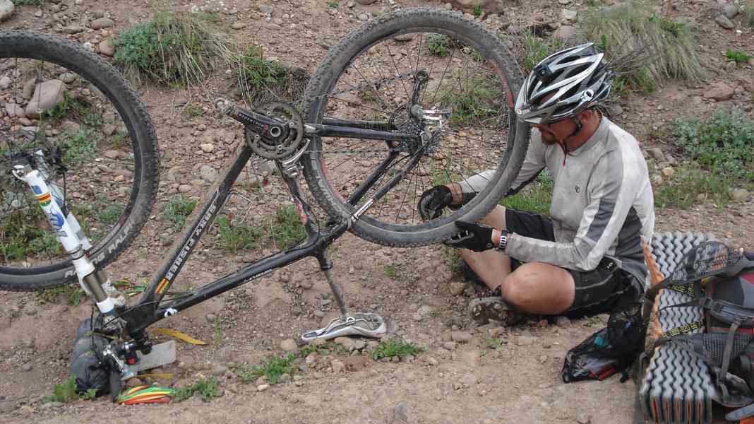 Gravel tour equipment: what you need on your packing list