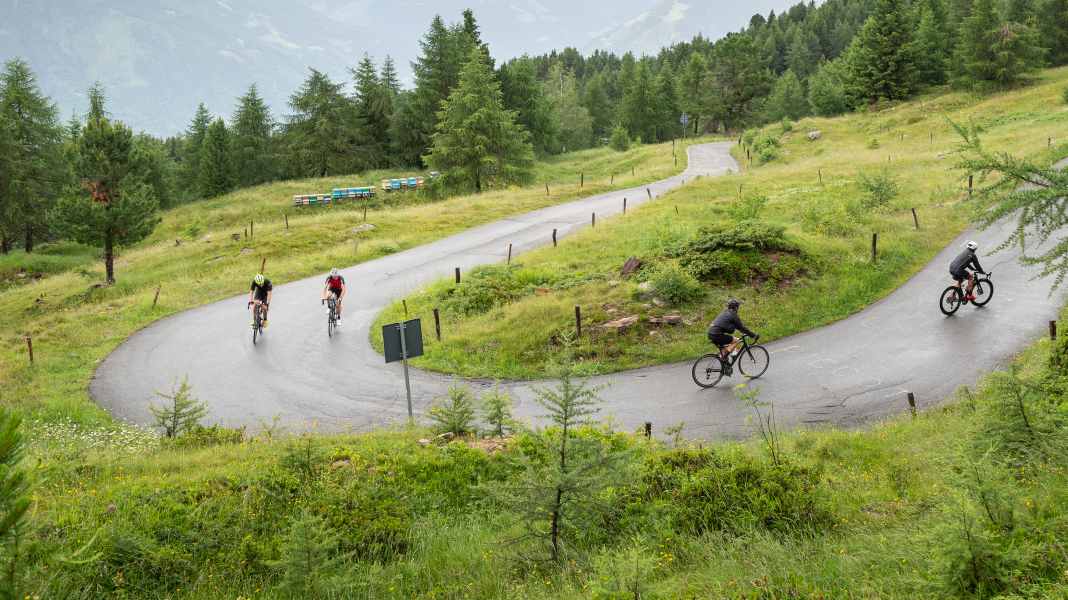 Uncomfortable climbs on the 4th stage of the TOUR Transalp