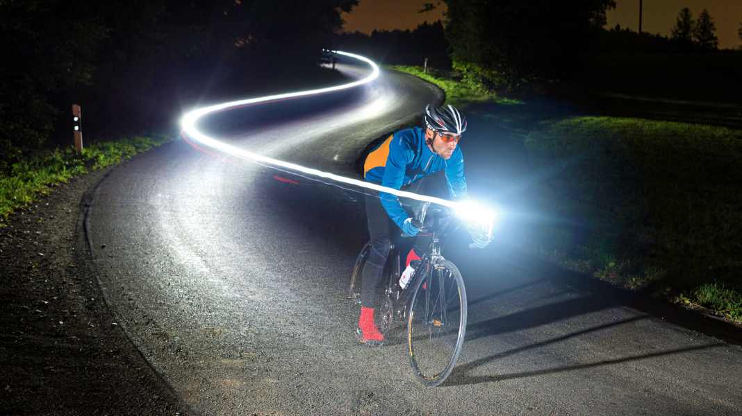 Compulsory lights for racing bikes in Italy