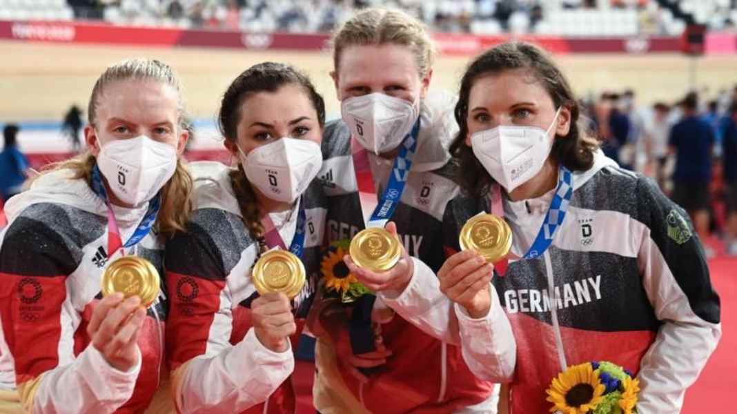 Gold und Weltrekord für Bahnrad-Vierer der Frauen
