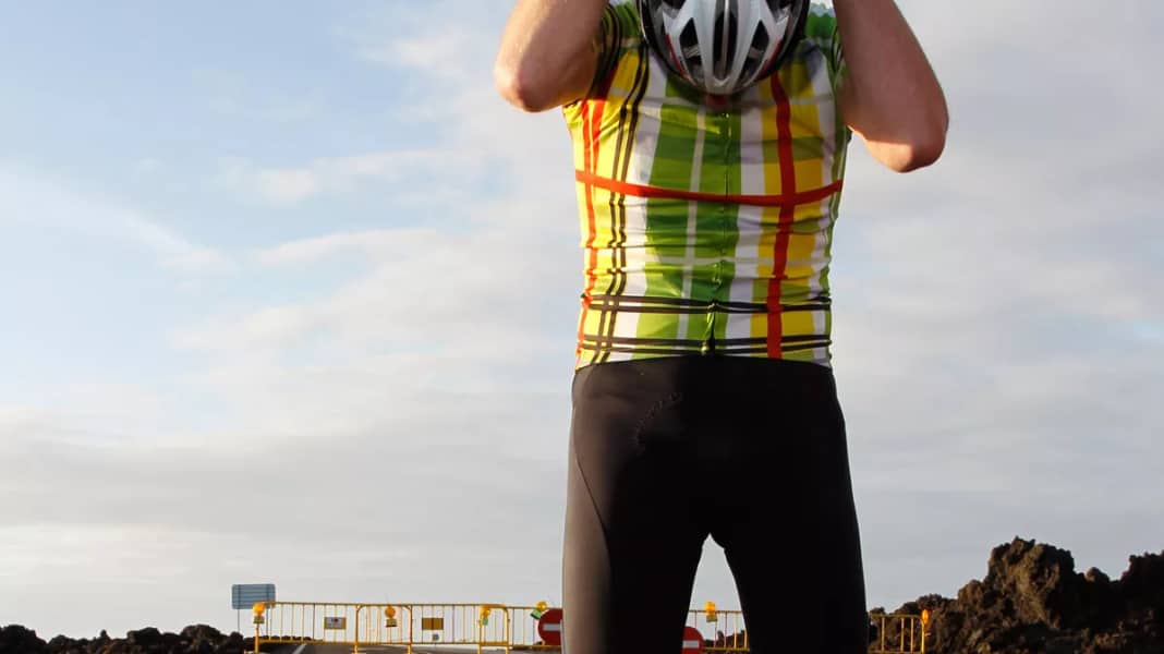 Nackenschmerzen beim Rennradfahren - was hilft?