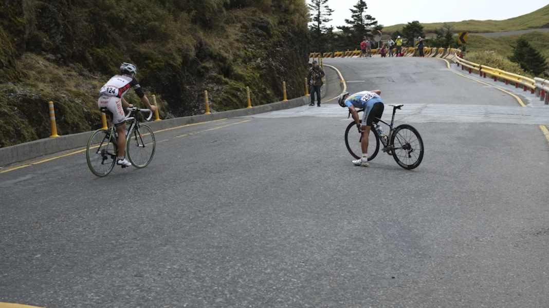 Extreme bike race: from 0 to 3,275 metres non-stop