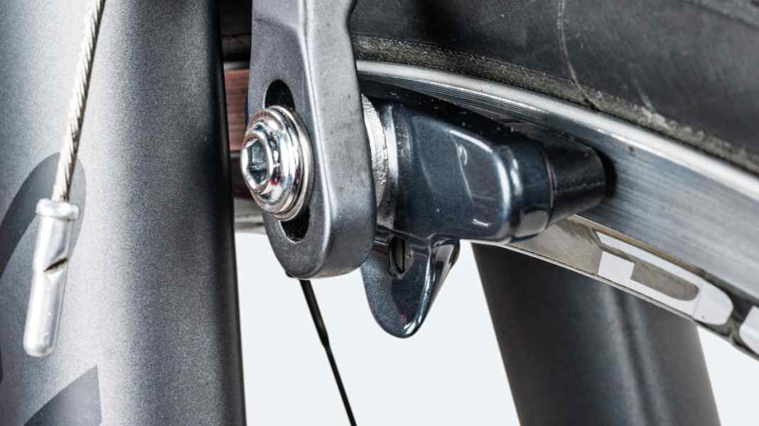 Remplacer les plaquettes de frein sur le vélo de course - comment maintenir les freins en bon état sur le vélo de course