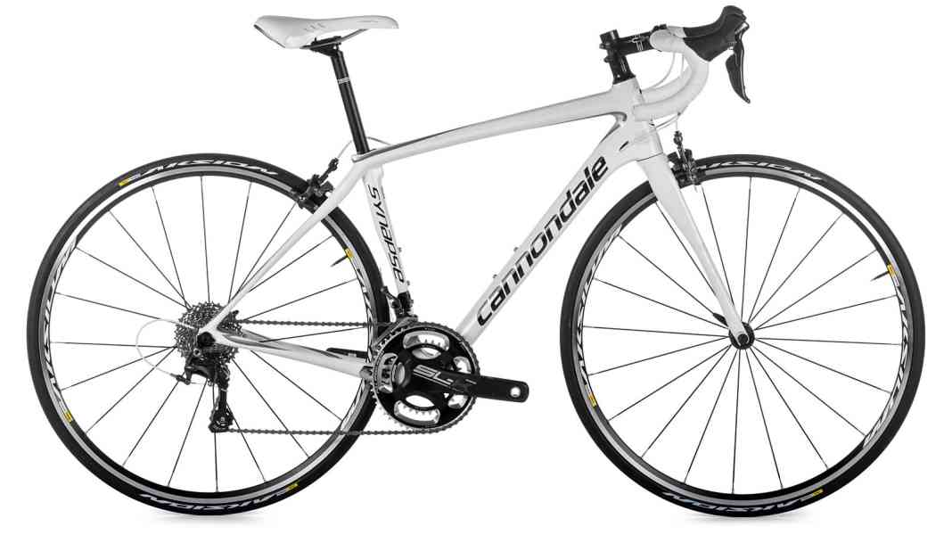 Test 2015 Frauen-Rennräder: Cannondale Synapse Carbon Women - Cannondale Synapse Carbon Women's Ult. 3 im Test