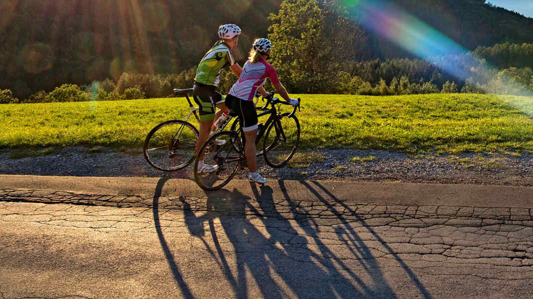Beilage Kärnten Spezial - Rennradtouren in Kärnten, 16-Seiten-Beilage in TOUR 3/2016 – mit GPS-Daten