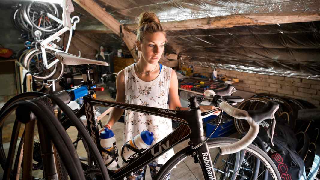 Pauline Ferrand-Prévot: die Weltmeisterin in TOUR