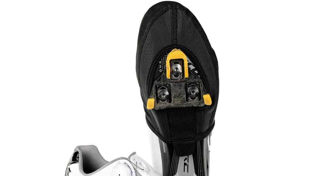 Individual test 2016: Overshoes from Fizik for warm toes - Fizik Toe Cover for road cycling shoes in the test