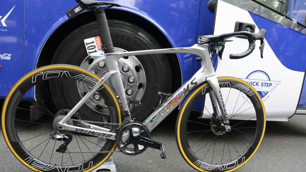 Specialized Venge by Marcel Kittel - Tour bikes 2017 - Kittel with new disc bike to record victory