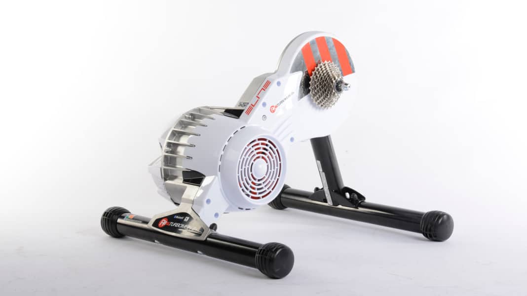 Korrektur: Heimtrainer-Test in TOUR 12/2015 - Der Real Turbo Muin B+ von Elite macht kaum Lärm