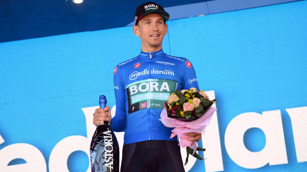 Giro d'Italia - After triumph on Mount Etna: Kämna in the blue jersey