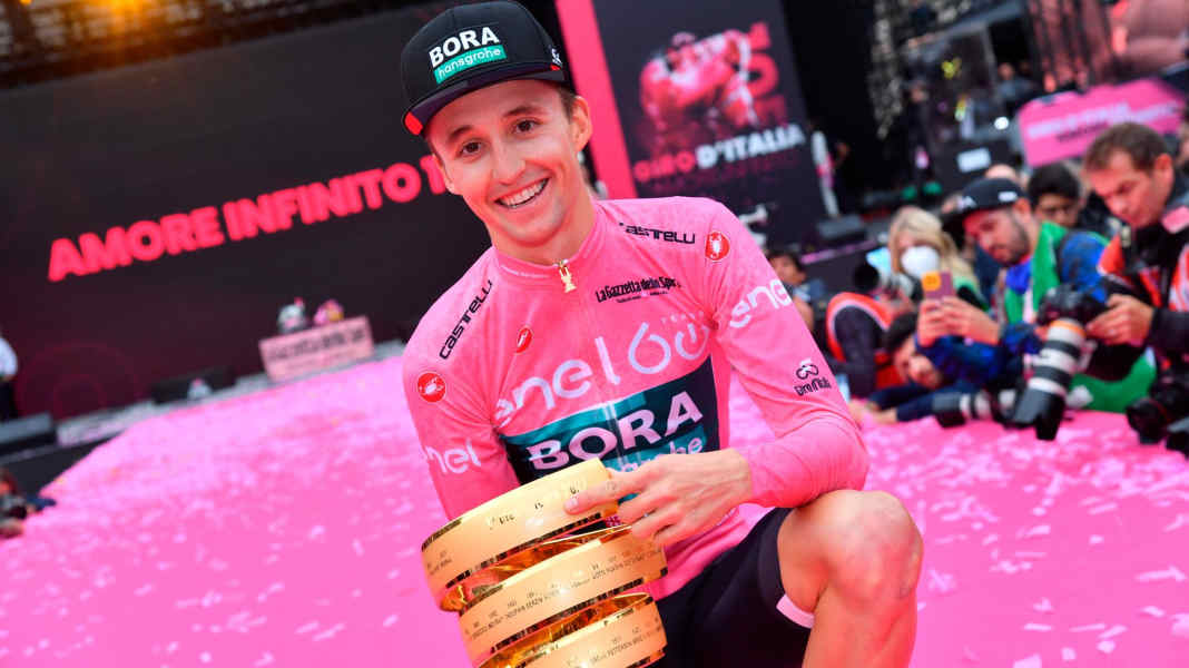 105. Italien-Rundfahrt - Stolzer Hindley mit historischen Giro-Triumph in Verona 