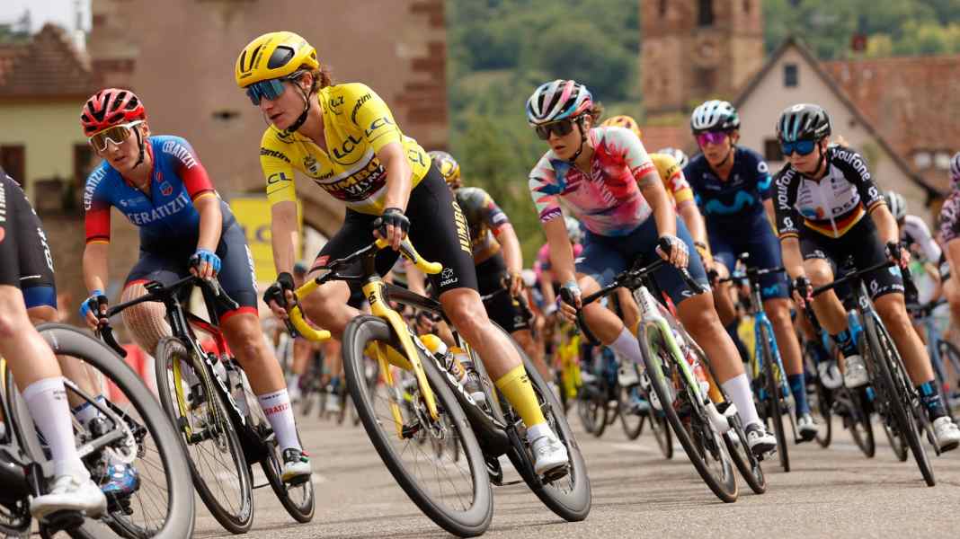 Vos bei Tour de France der Frauen weiter vorn