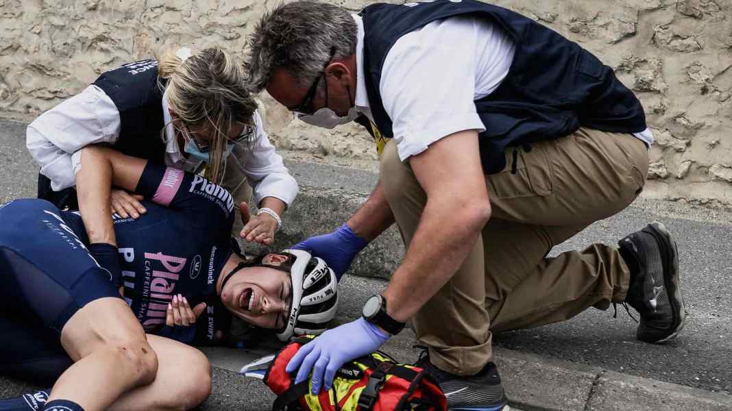 Nach Unfall bei Frauen-Tour  - Bruch im Hinterkopf: Süßemilch doch schwerer verletzt