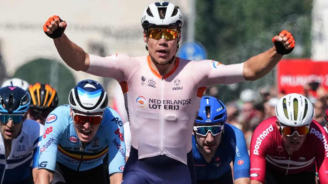 Jakobsen remporte le titre européen de cyclisme sur route - Ackermann chute
