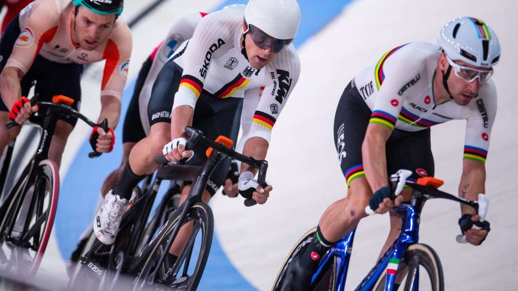 Reinhardt wins silver in the track cycling elimination race