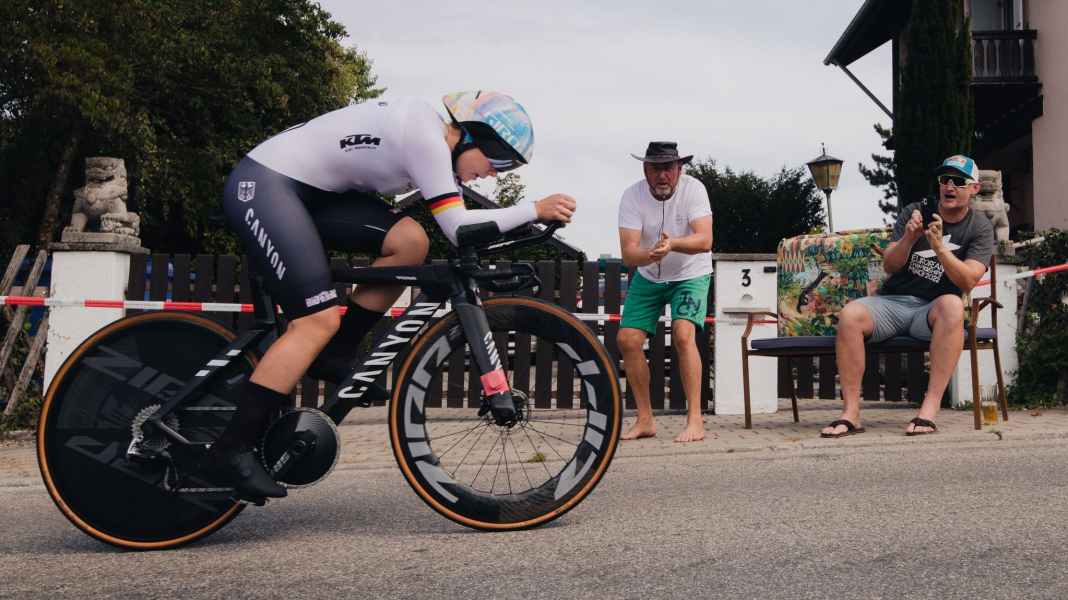 Thriller by the second! Bissegger beats Küng & Ganna in the European Championship time trial