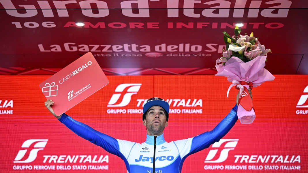 Giro d'Italia - Führender Evenepoel baut Vorsprung aus - Etappe an Matthews