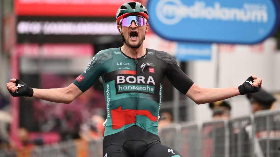 Denz takes his second stage win at the Giro d'Italia