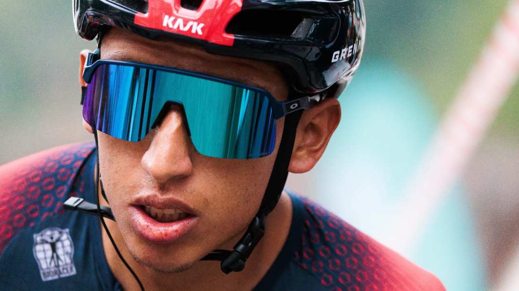 Nach schwerem Sturz: Bernal fährt wieder die Tour de France