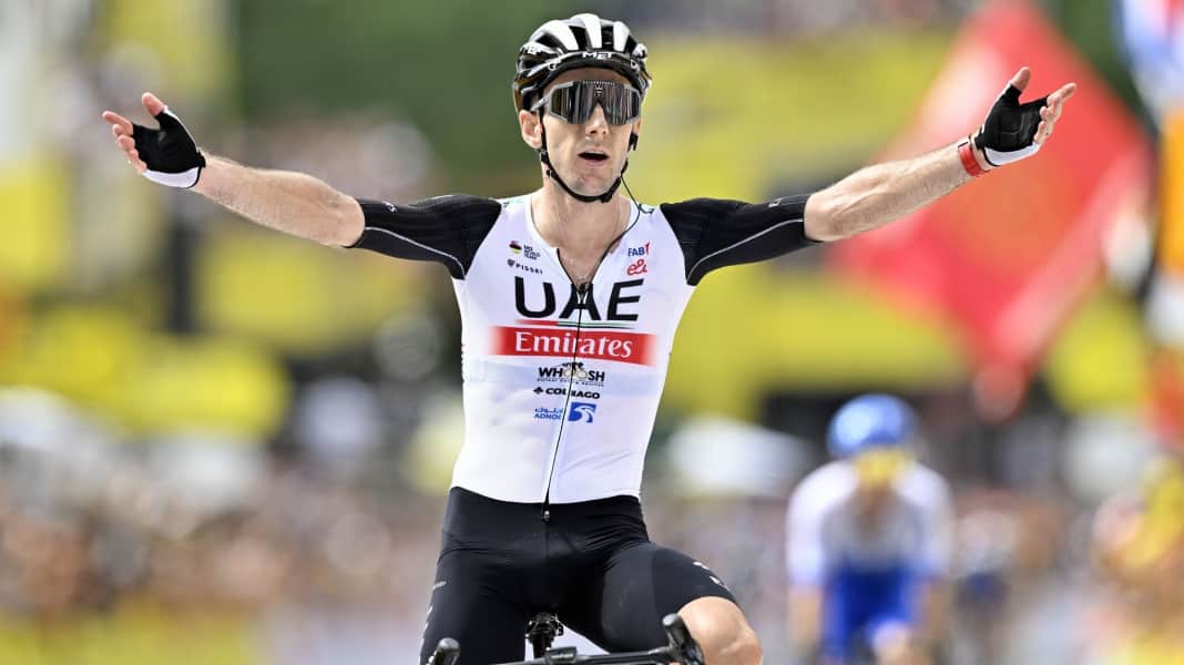 Tour de France: Adam Yates wins brother duel - Pogacar collects seconds