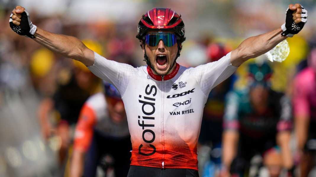 Tour de France: Lafay wins stage 2 - Pogacar collects seconds