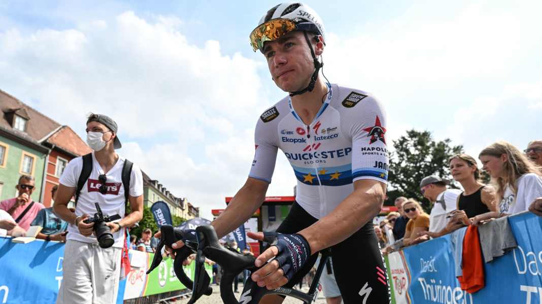 Conséquences de la chute : Le champion d'Europe Jakobsen abandonne sur le Tour