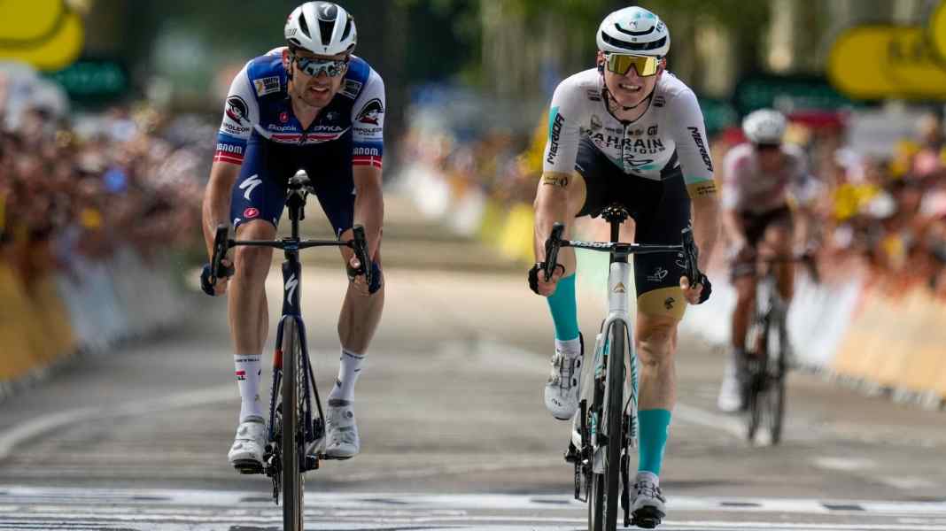 Tour de France: Mohoric gewinnt 19. Etappe im Fotofinish - Politt mit Kettenriss