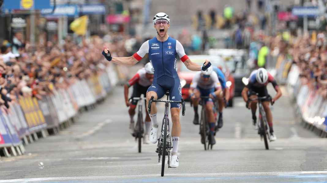 World Cycling Championships 2023:  Kretschy misses out on medal - Laurance wins U23 title 