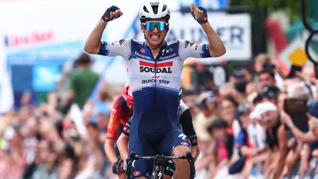Tour of Germany: Belgian van Wilder wins first stage
