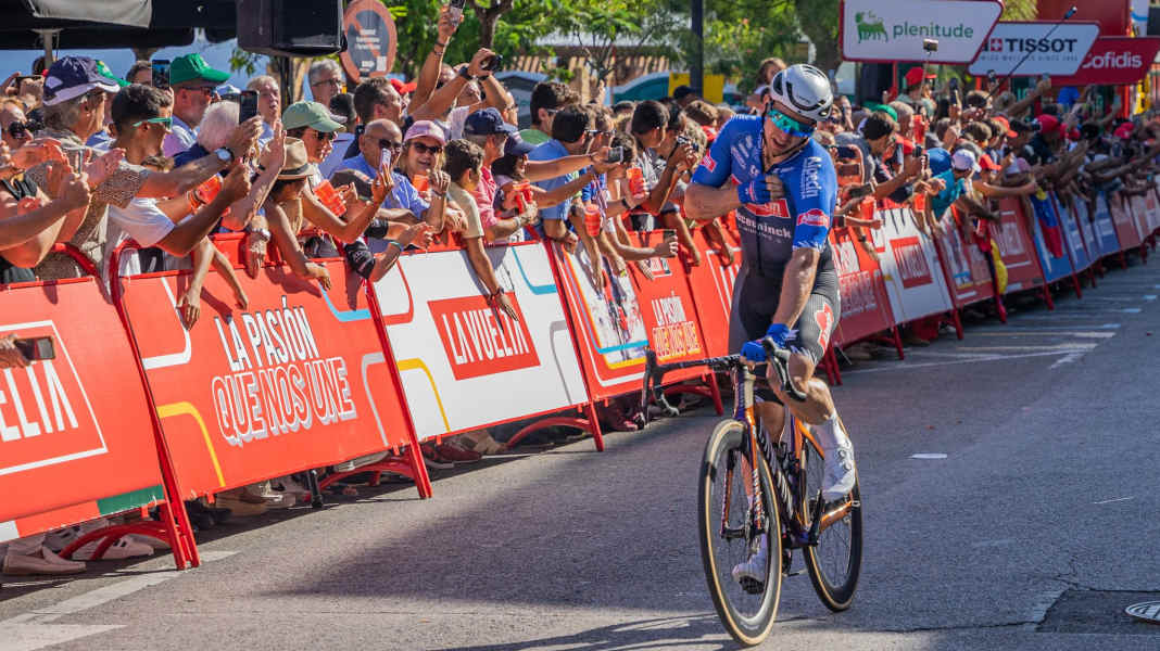 Vuelta: Groves misses third sprint victory - Molano with stage win