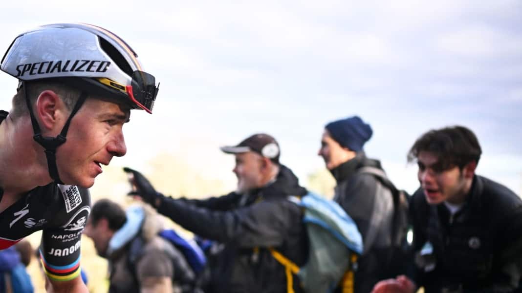 Evenepoel remporte le duel du jour avec Roglic dans Paris-Nice