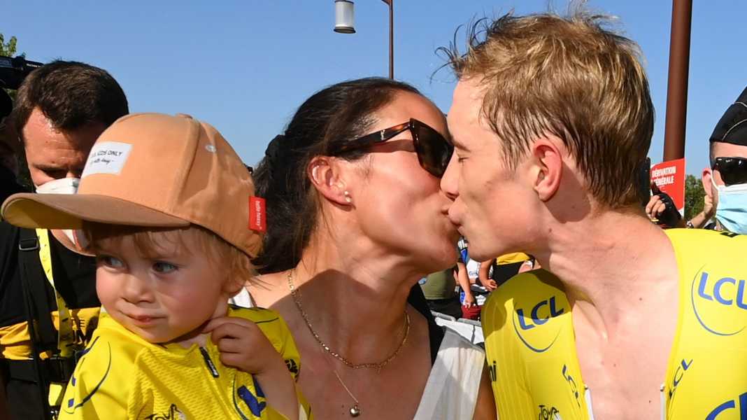 Wife of cycling star Vingegaard: Too much is demanded of him